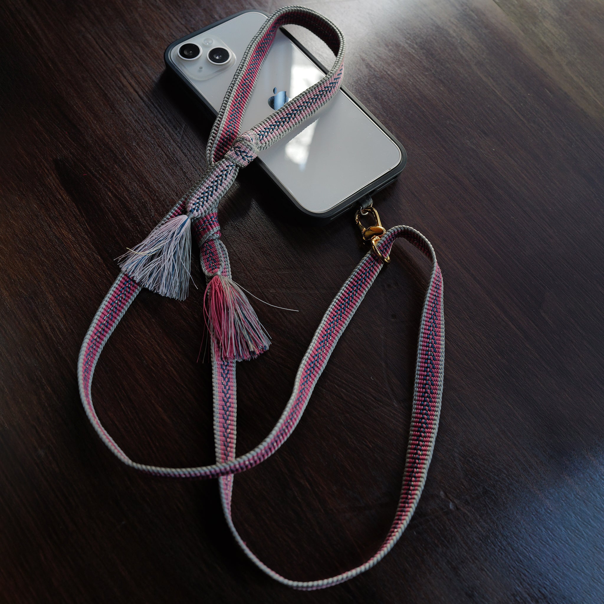 Made-to-order] Smartphone shoulder strap/ Hand braiding Silk