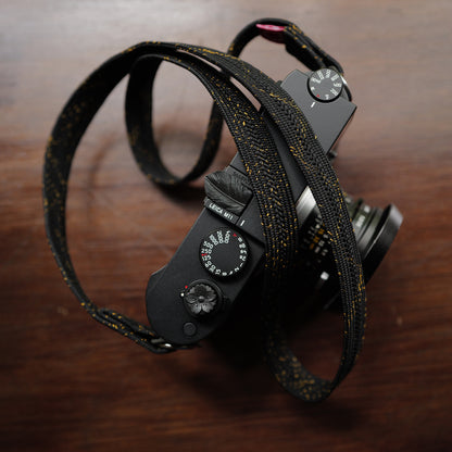 [Made-to-order]Brass-finished vintage-style black paint/ Katana Dragon Camera Strap / Hand braiding Silk Kumihimo