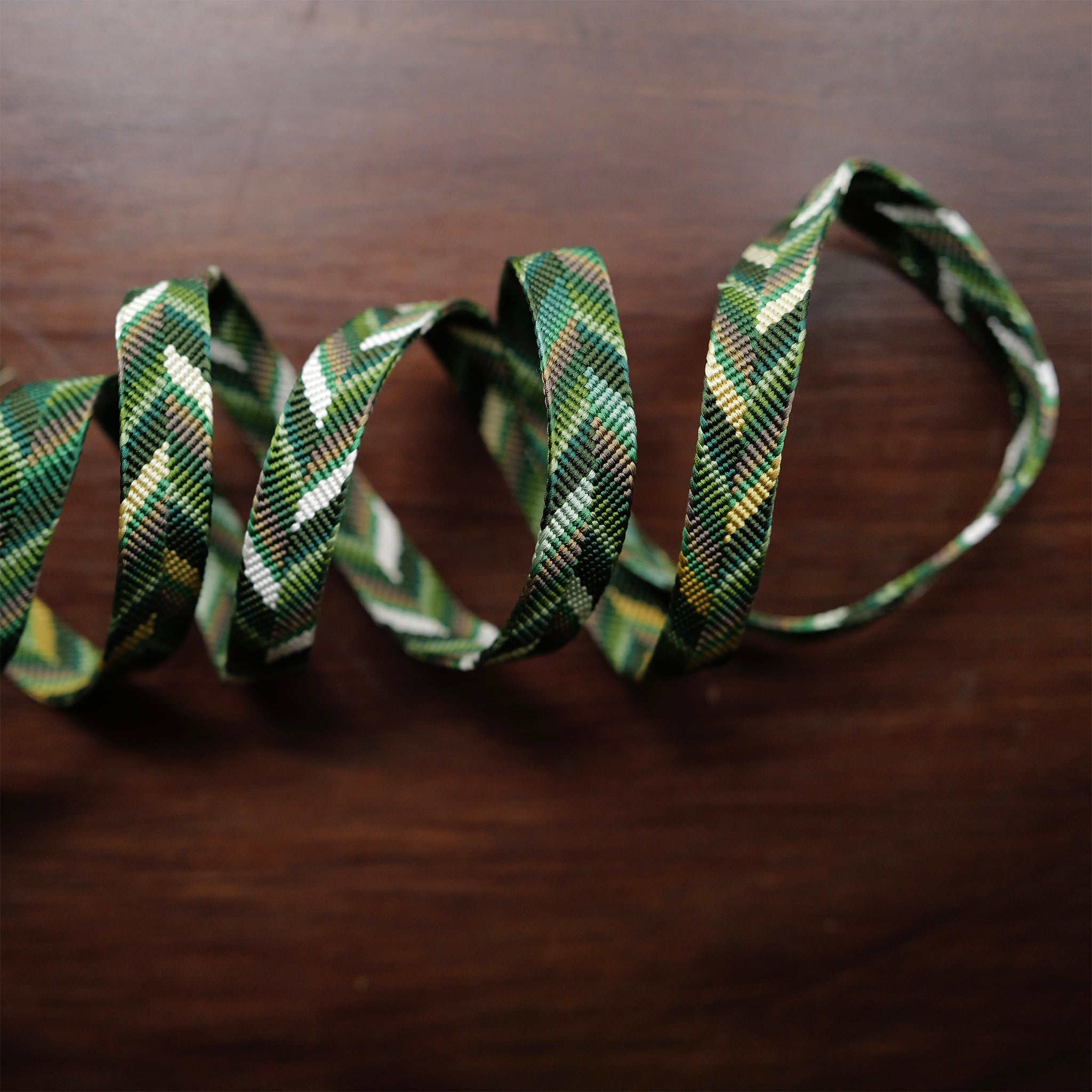 Ninja Geisha / Keiko Kumihimo - Hand braiding silk art-