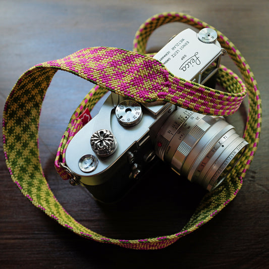 [Made-to-order]  Dancing Peony Camera Strap / 相撲 Sumo collection / Hand braiding Silk Kumihimo